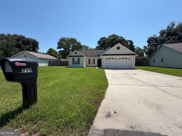 220 Chestnut Court, Kingsland, GA 31548