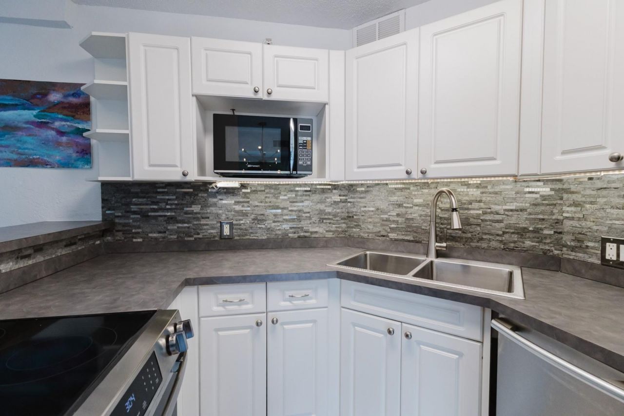 3315 58th Avenue S, Unit 222, Saint Petersburg, FL 33712 Photo