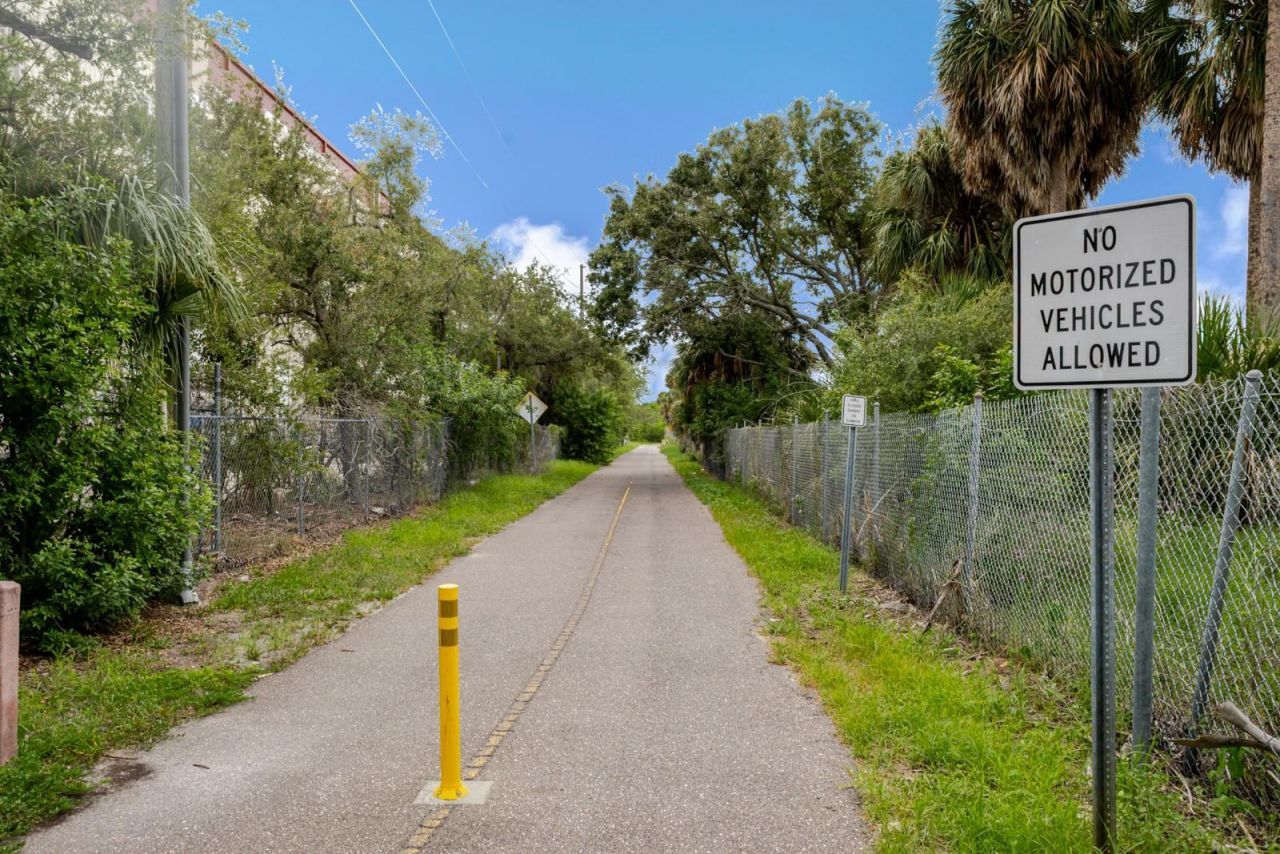 3315 58th Avenue S, Unit 222, Saint Petersburg, FL 33712 Photo