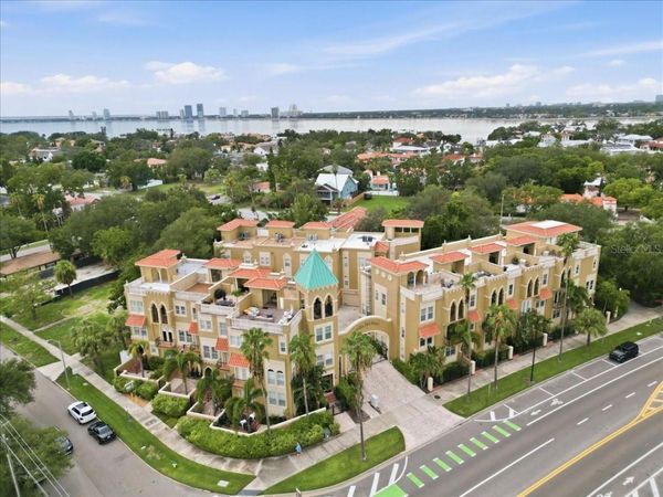 114 E DAVIS BOULEVARD , Unit 8, TAMPA, FL 33606