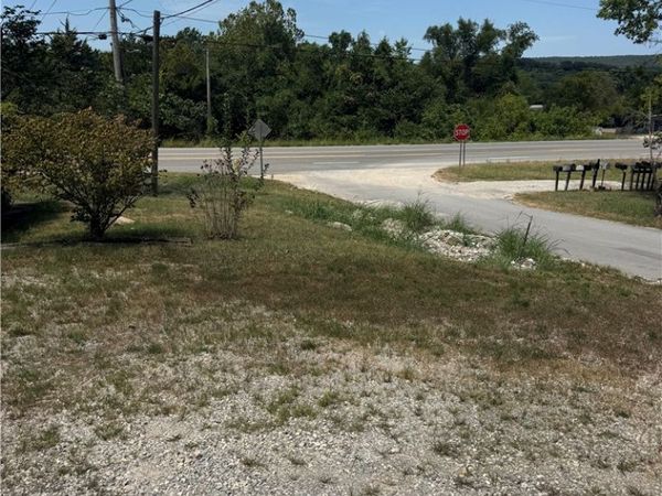 S Centennial Avenue , West Fork, AR 72774