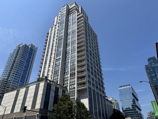 200 W Grand Avenue, Unit 1801, Chicago, IL 60654
