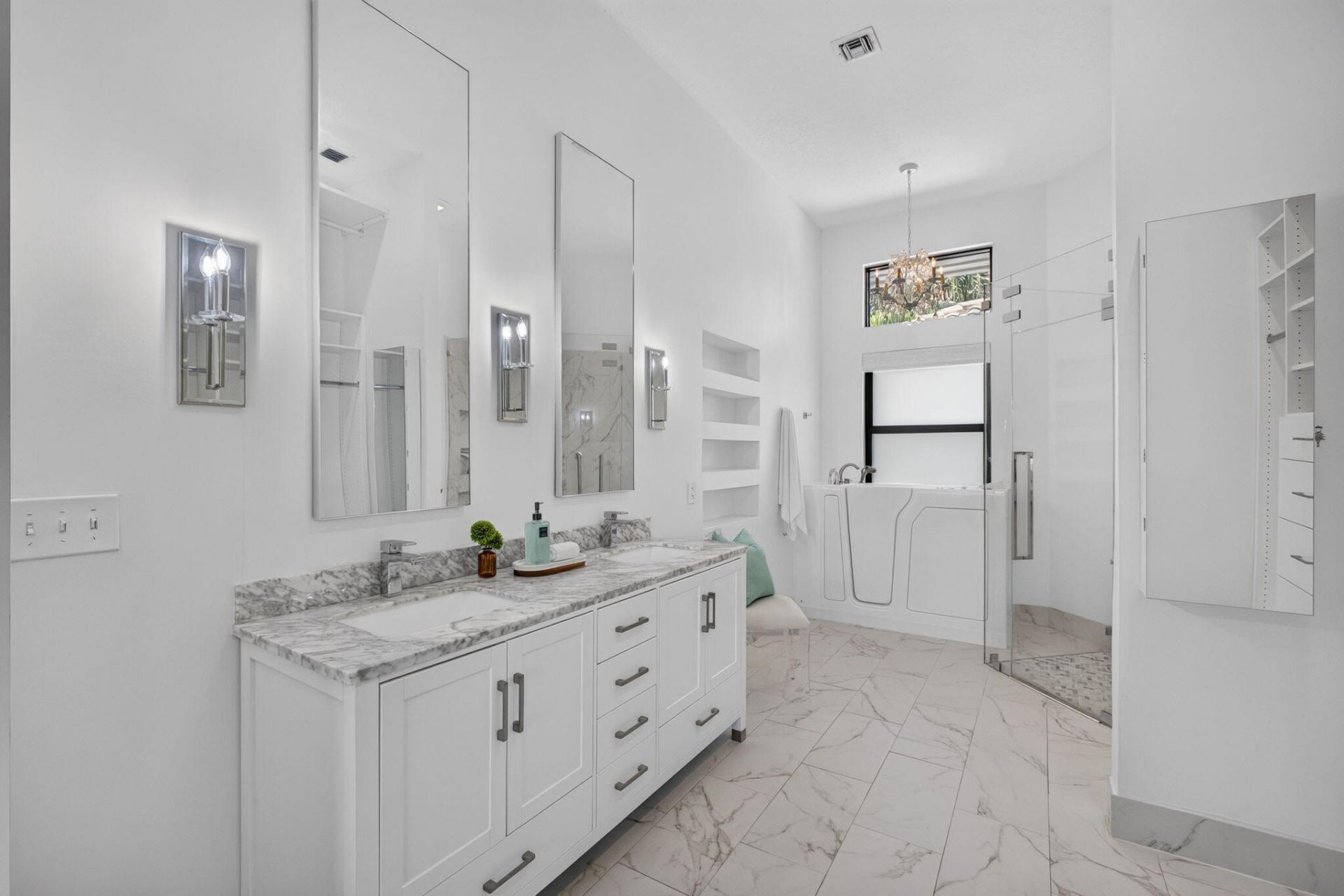 2185 Regents Boulevard, West Palm Beach, FL 33409 Photo
