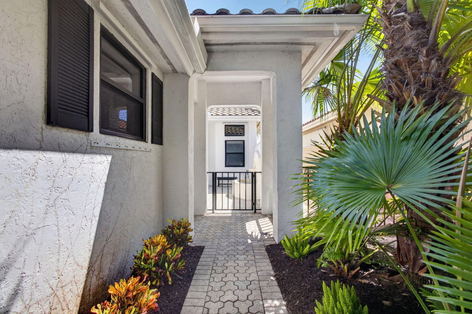 2185 Regents Boulevard, West Palm Beach, FL 33409 Photo