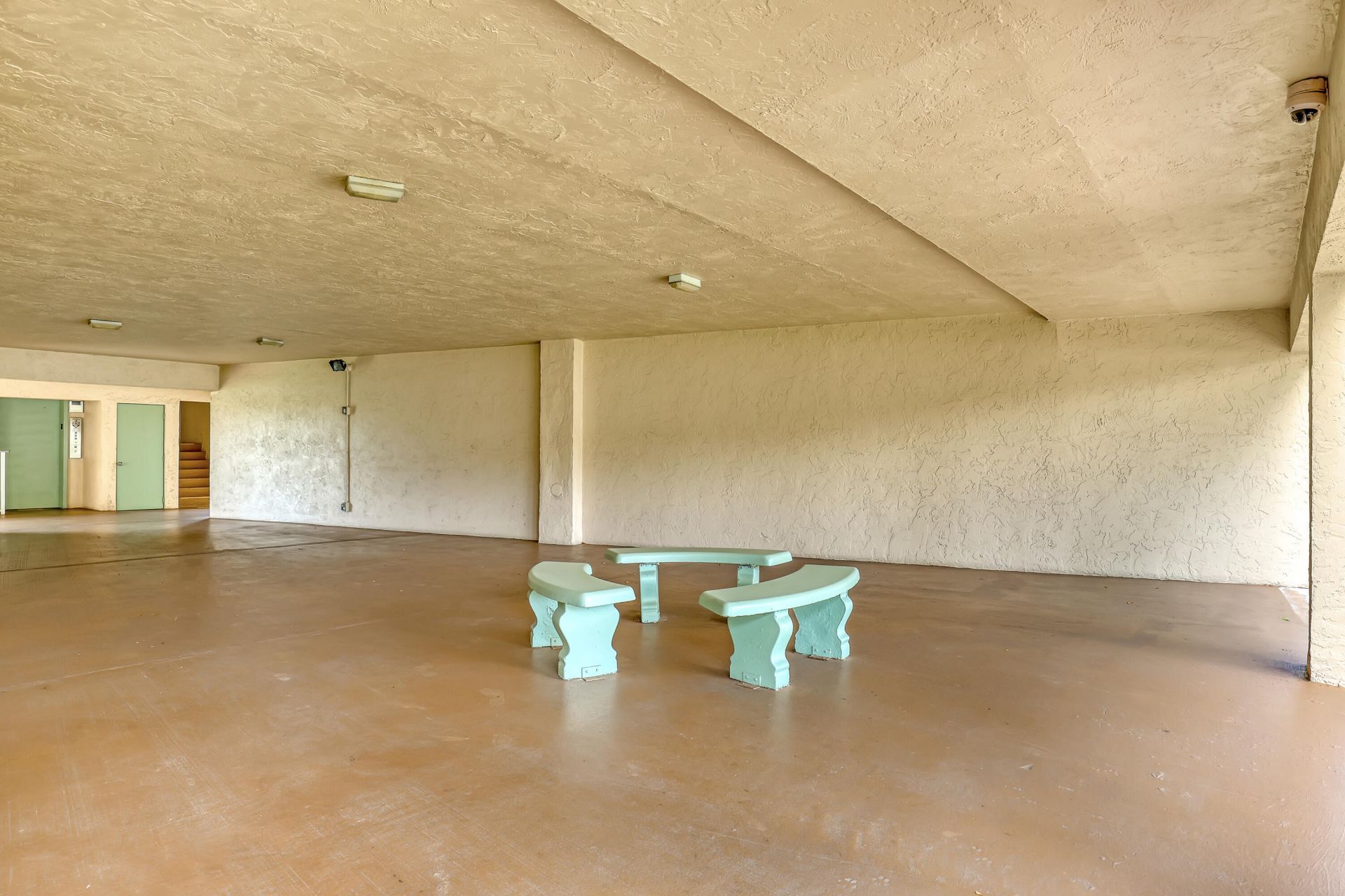 400 Village Green Circle W, Unit 117, Palm Springs, FL 33461 Photo