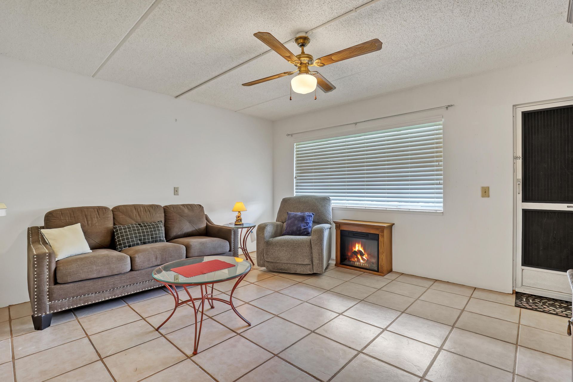 400 Village Green Circle W, Unit 117, Palm Springs, FL 33461 Photo