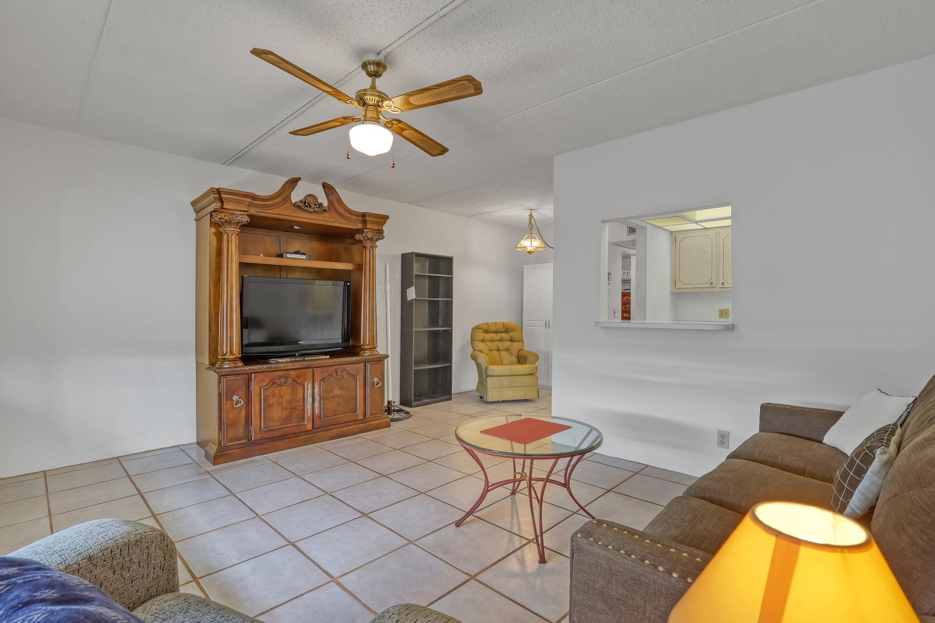 400 Village Green Circle W, Unit 117, Palm Springs, FL 33461 Photo