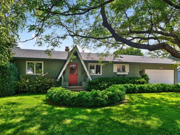 103 Lakeside Drive, Stillwater, MN 55082