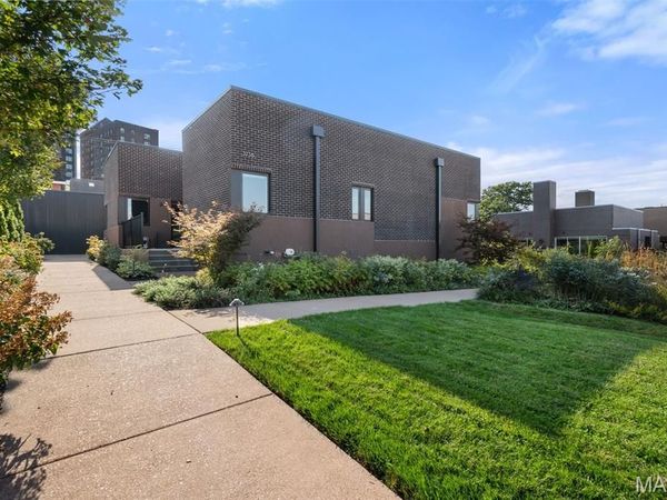 3738 Olive Street , St Louis, MO 63108