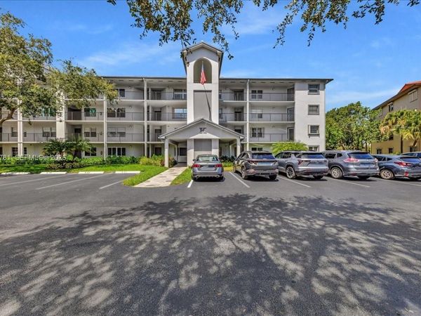 1300 SW 125th Ave , Unit 114K, Pembroke Pines, FL 33027