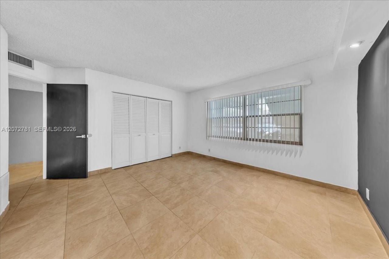 1300 SW 125th Ave, Unit 114K, Pembroke Pines, FL 33027 Photo