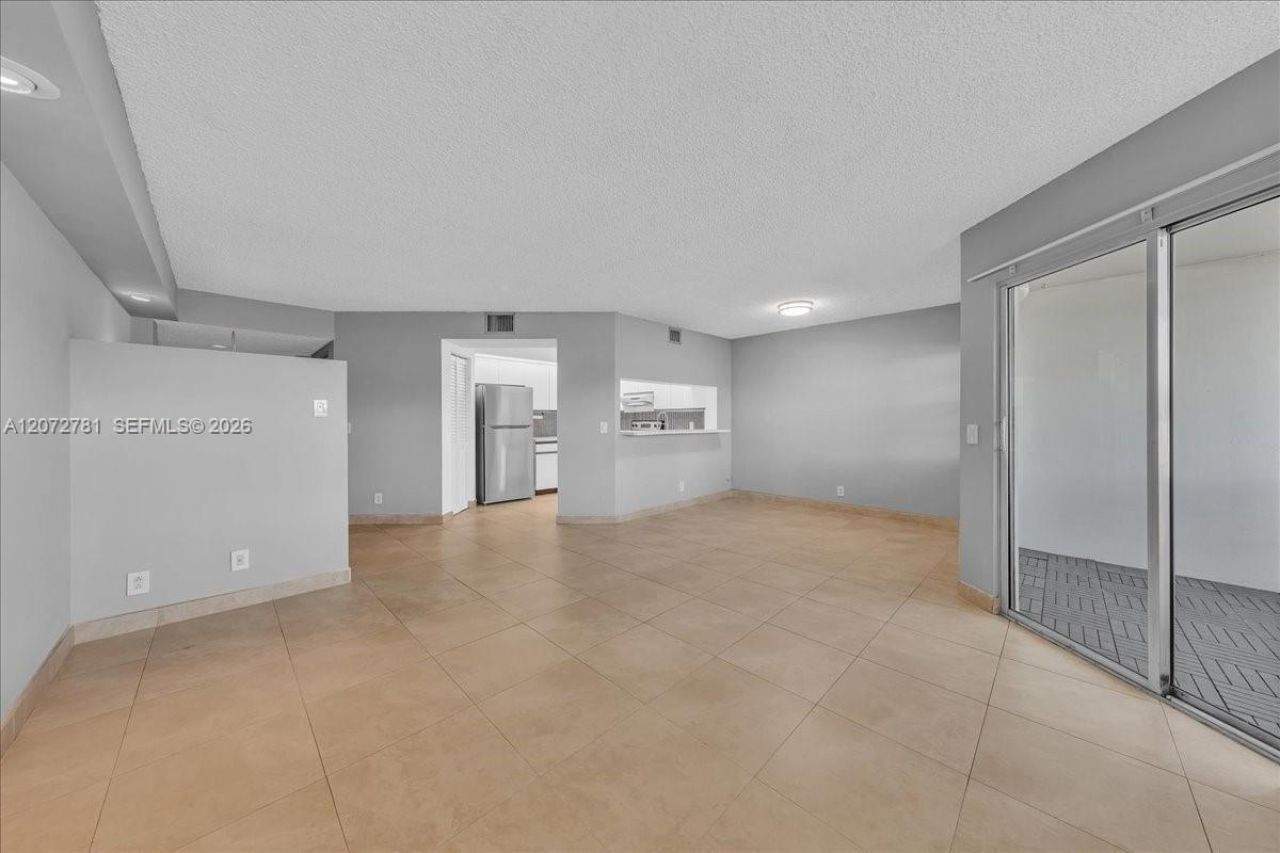 1300 SW 125th Ave, Unit 114K, Pembroke Pines, FL 33027 Photo