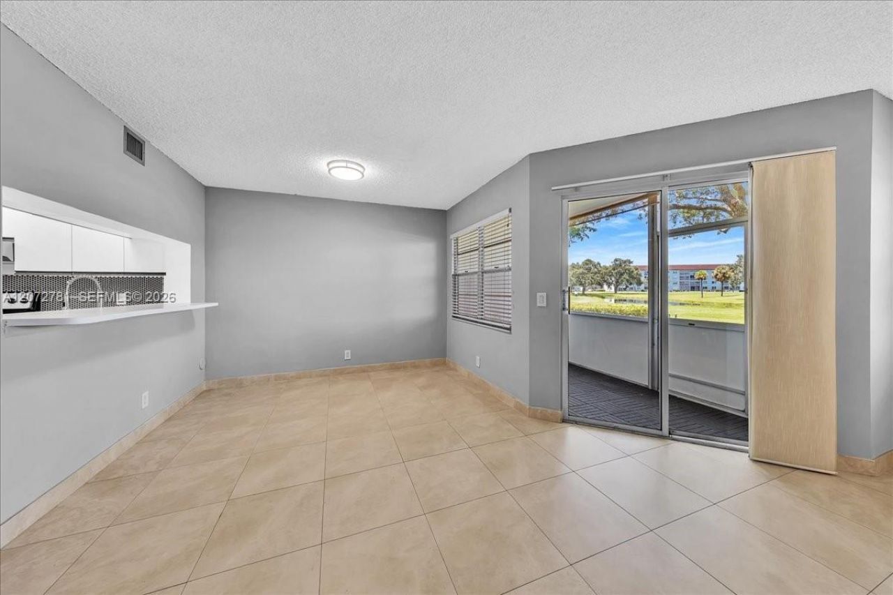1300 SW 125th Ave, Unit 114K, Pembroke Pines, FL 33027 Photo