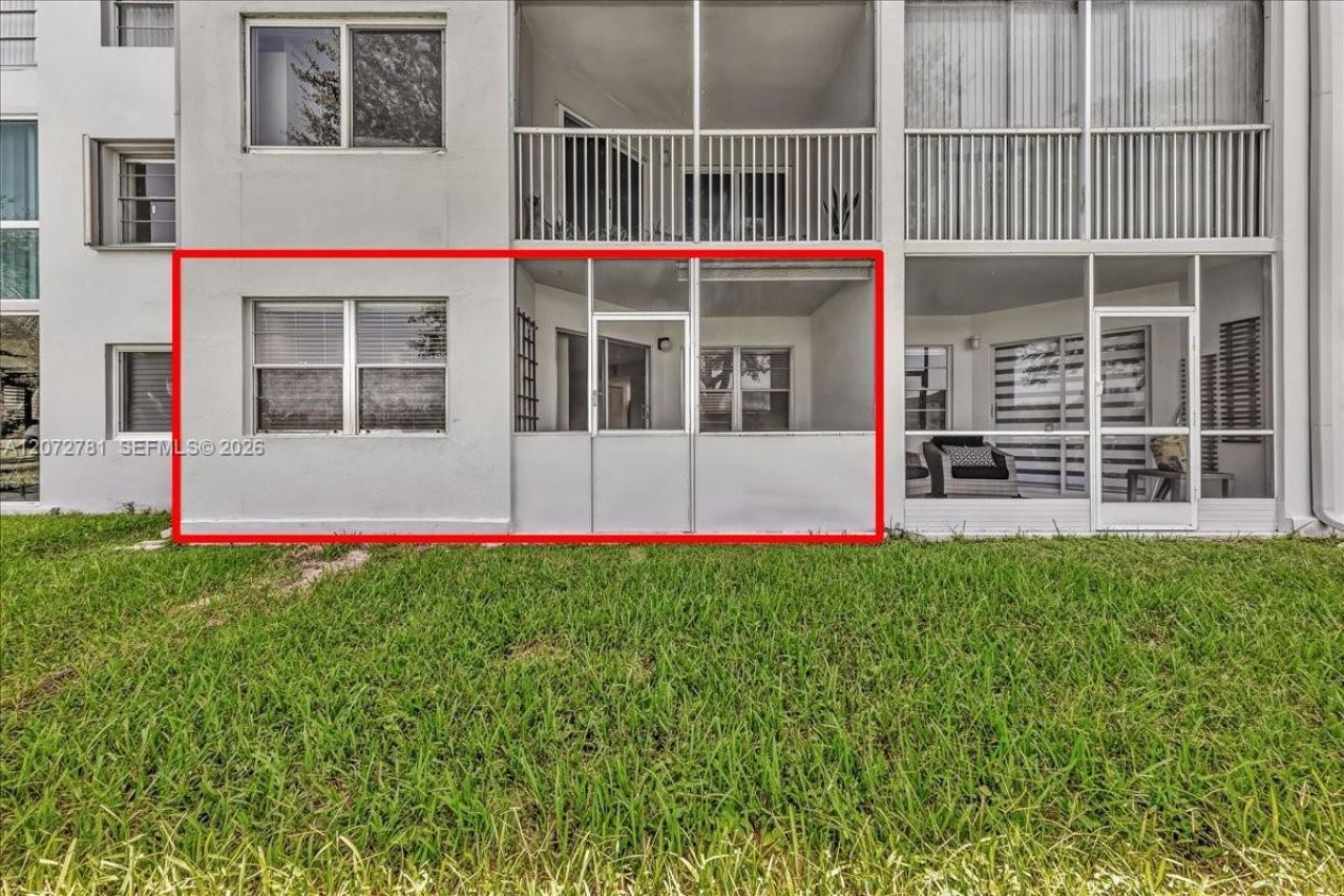 1300 SW 125th Ave, Unit 114K, Pembroke Pines, FL 33027 Photo