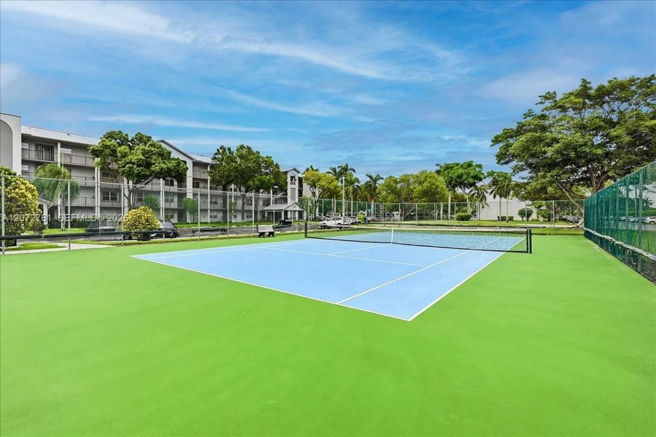 1300 SW 125th Ave, Unit 114K, Pembroke Pines, FL 33027 Photo