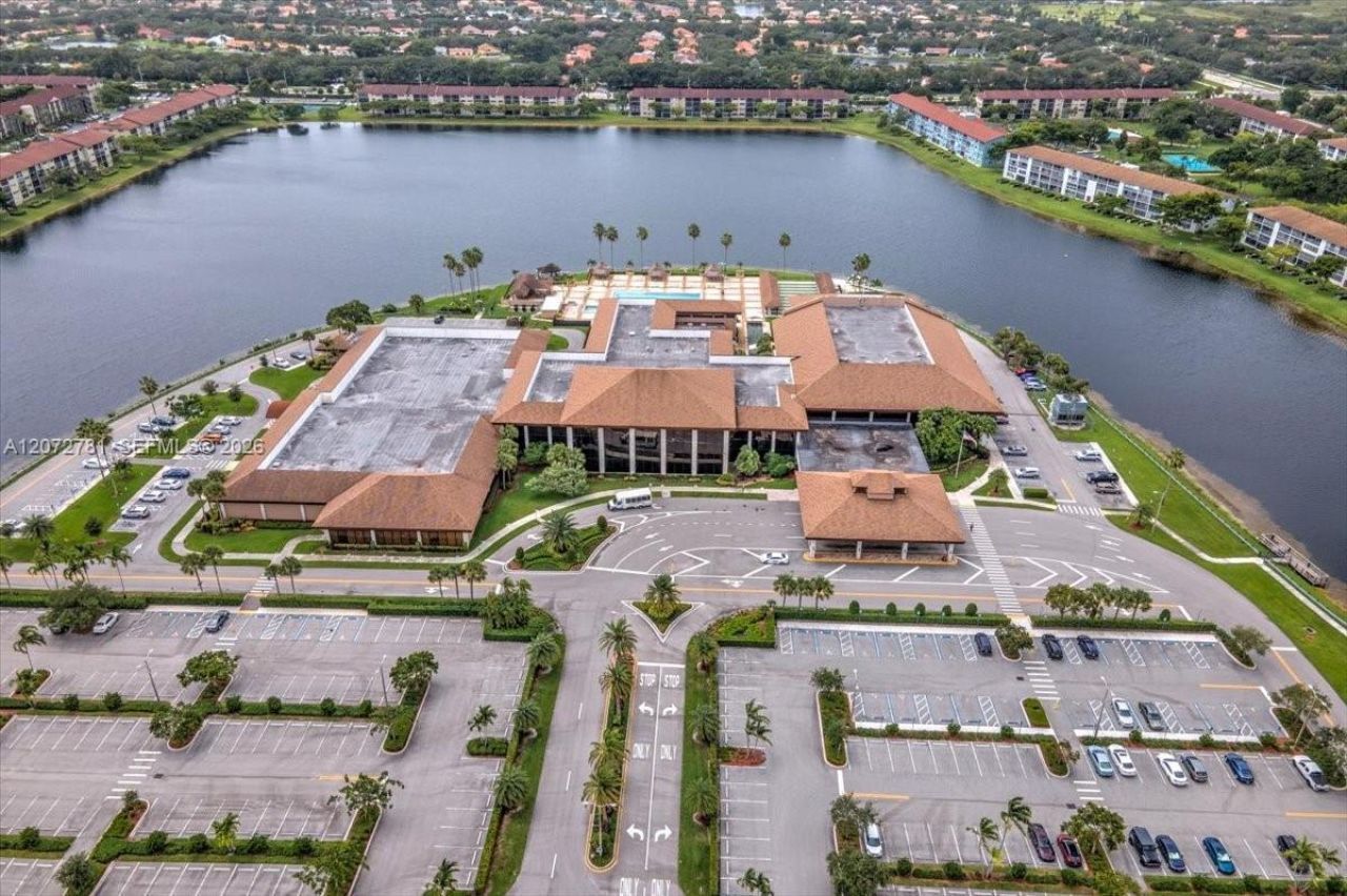 1300 SW 125th Ave, Unit 114K, Pembroke Pines, FL 33027 Photo