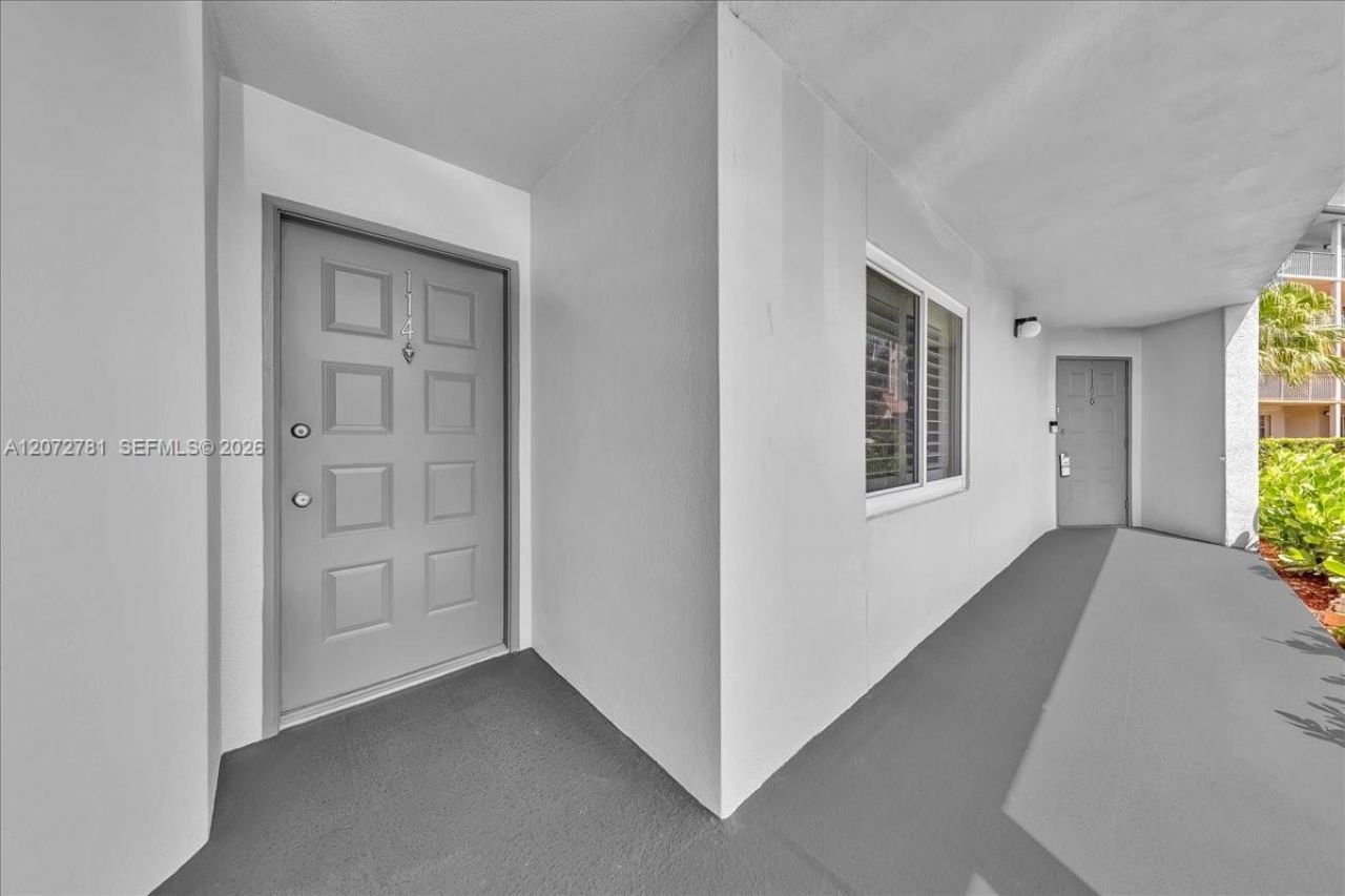 1300 SW 125th Ave, Unit 114K, Pembroke Pines, FL 33027 Photo