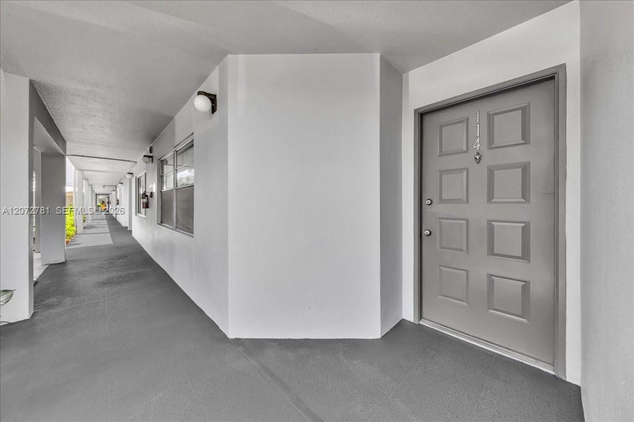 1300 SW 125th Ave, Unit 114K, Pembroke Pines, FL 33027 Photo