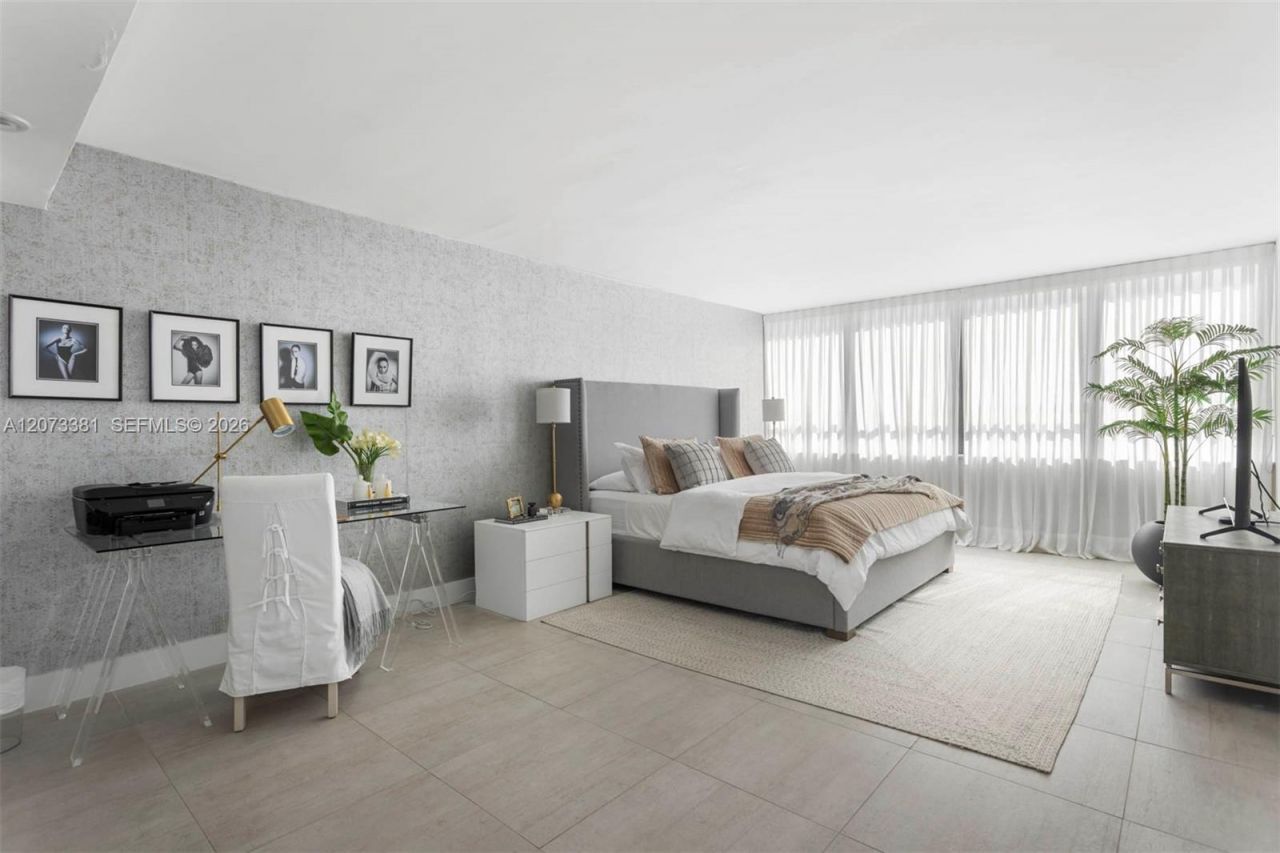 2 Grove Isle Dr , Unit B1005, Miami, FL 33133 Photo