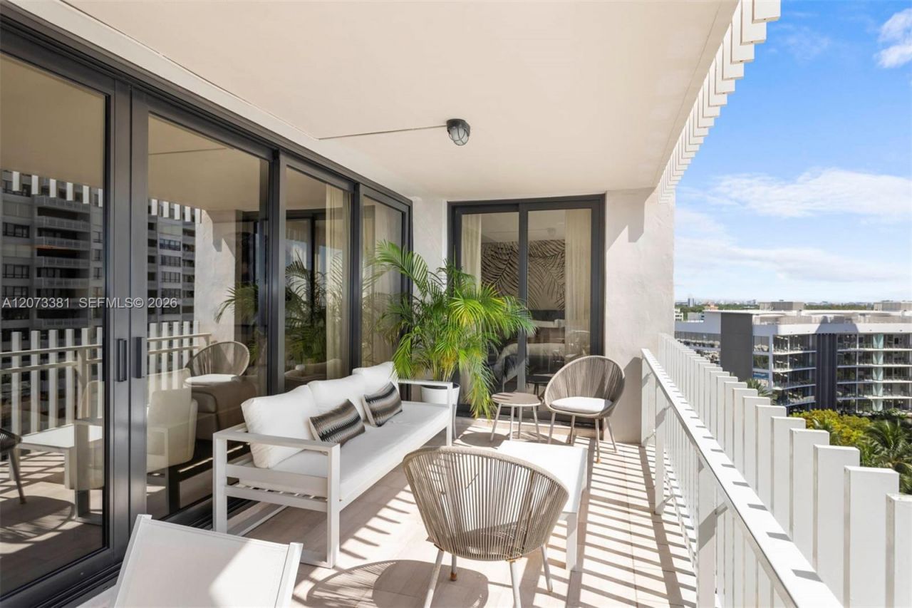 2 Grove Isle Dr , Unit B1005, Miami, FL 33133 Photo