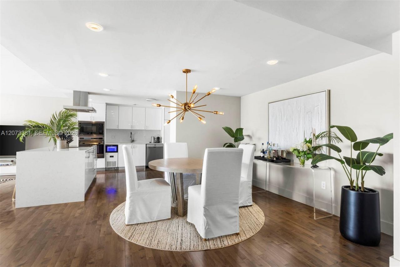 2 Grove Isle Dr , Unit B1005, Miami, FL 33133 Photo