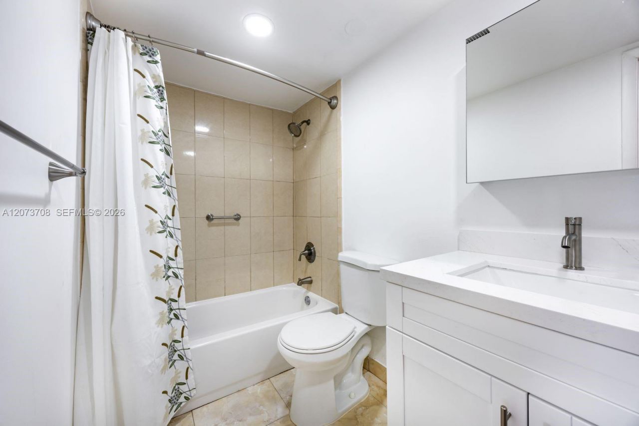 8335 SW 72nd Ave, Unit 205D, Miami, FL 33143 Photo