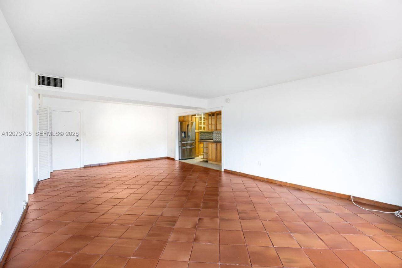 8335 SW 72nd Ave, Unit 205D, Miami, FL 33143 Photo