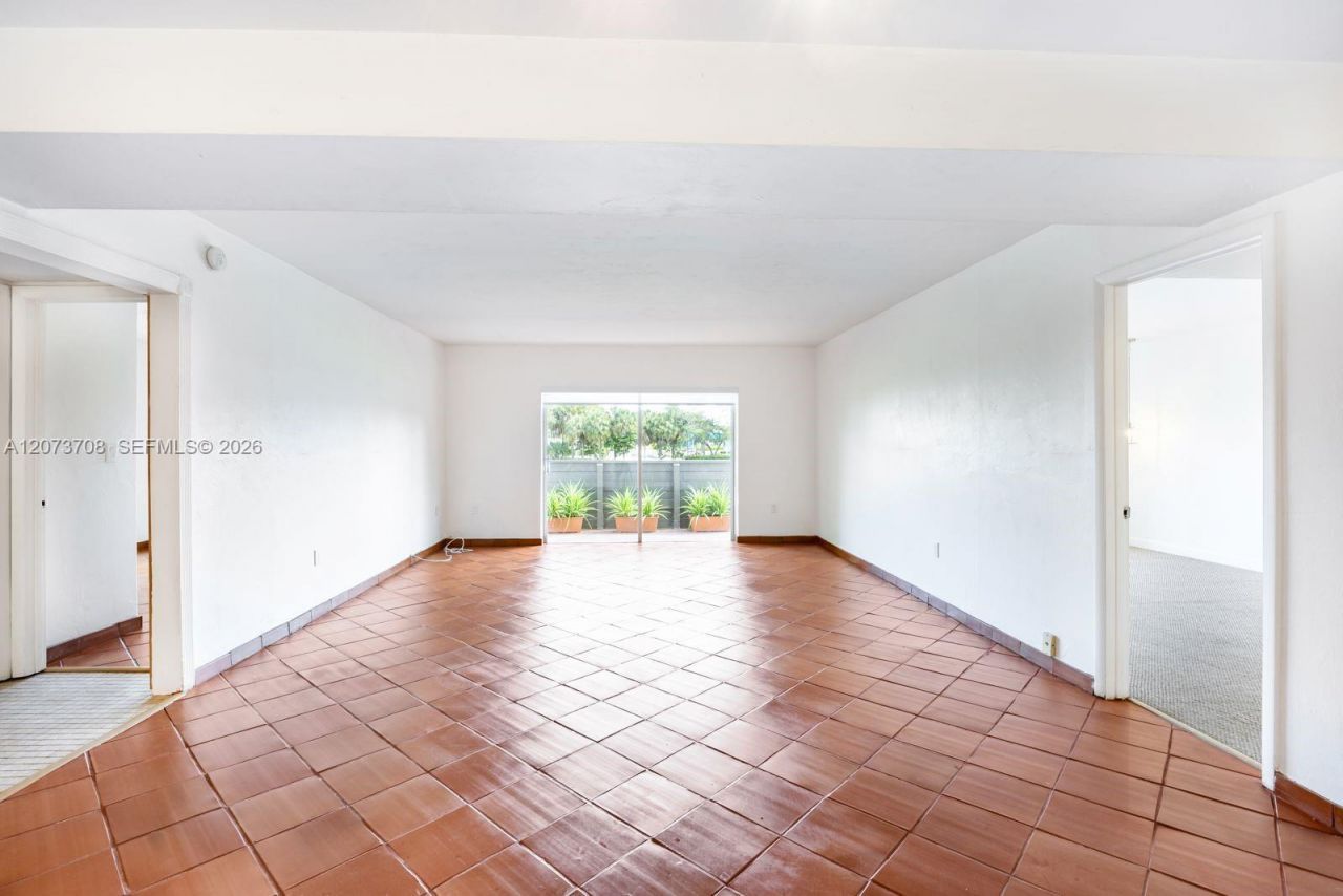 8335 SW 72nd Ave, Unit 205D, Miami, FL 33143 Photo