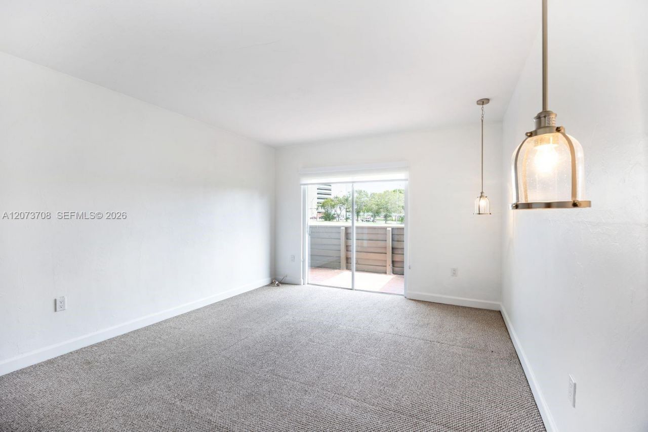 8335 SW 72nd Ave, Unit 205D, Miami, FL 33143 Photo