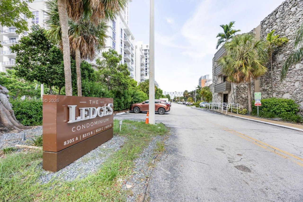 8335 SW 72nd Ave, Unit 205D, Miami, FL 33143 Photo