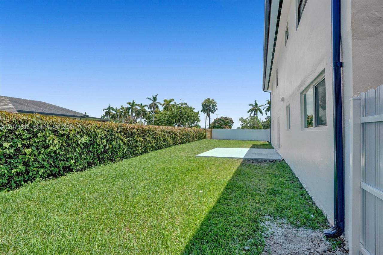12701 SW 80th St, Miami, FL 33183 Photo