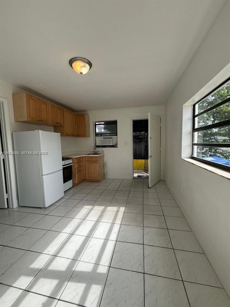 1660 SW 24th Ave , Miami, FL 33145 Photo