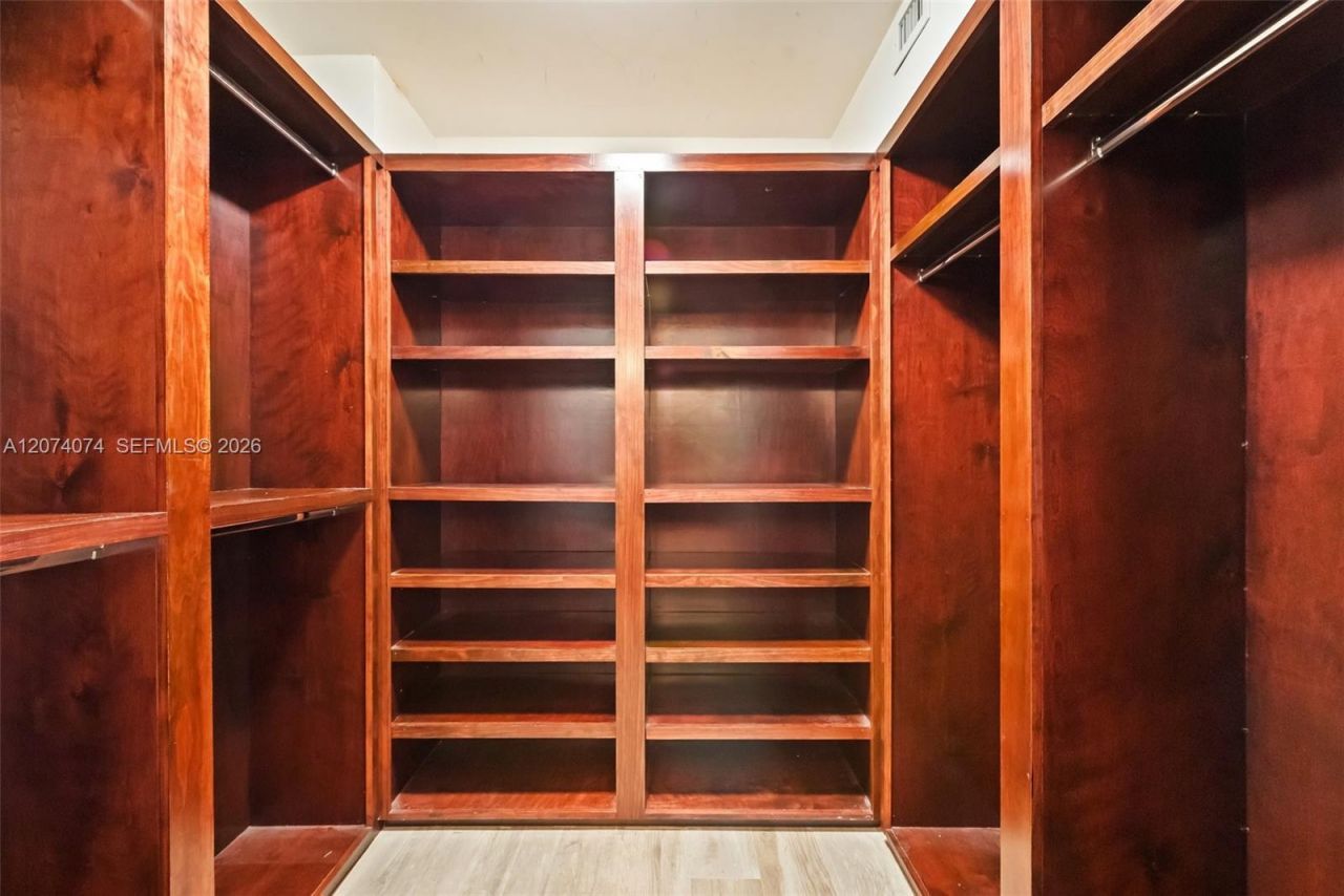 600 Biltmore Way , Unit 1214, Coral Gables, FL 33134 Photo