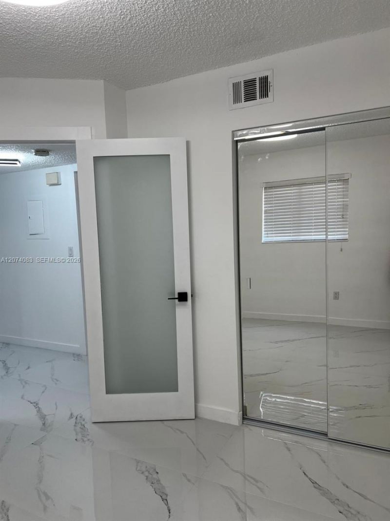 5560 W 21st Ct , Unit 108, Hialeah, FL 33016 Photo