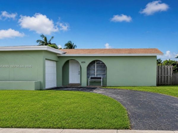 9331 NW 24th Pl , Sunrise, FL 33322