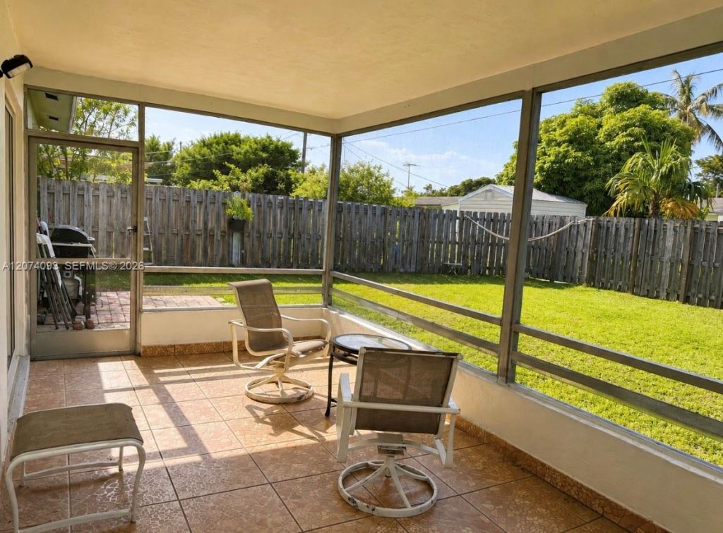 9331 NW 24th Pl, Sunrise, FL 33322 Photo