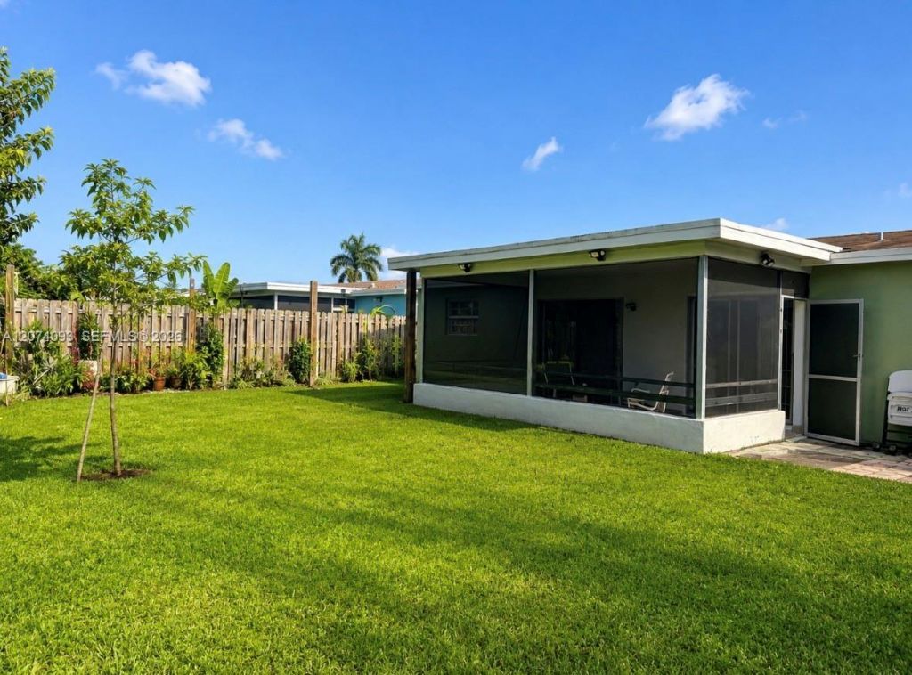 9331 NW 24th Pl, Sunrise, FL 33322 Photo