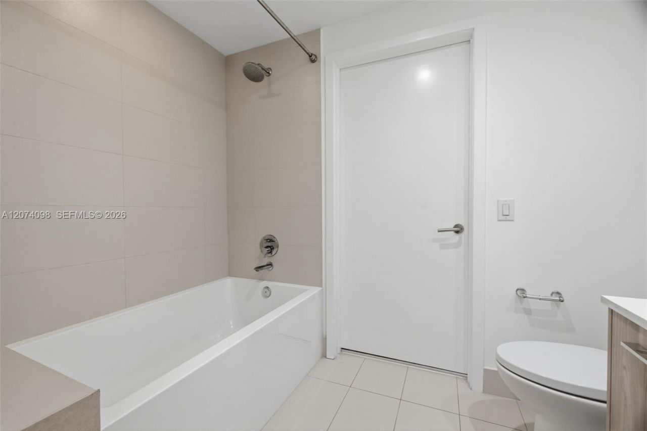 501 NE 31st St, Unit 2310, Miami, FL 33137 Photo