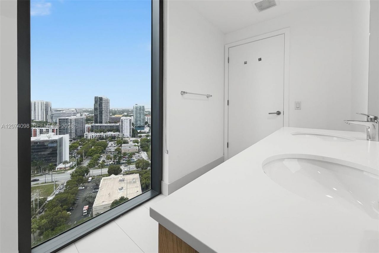 501 NE 31st St, Unit 2310, Miami, FL 33137 Photo
