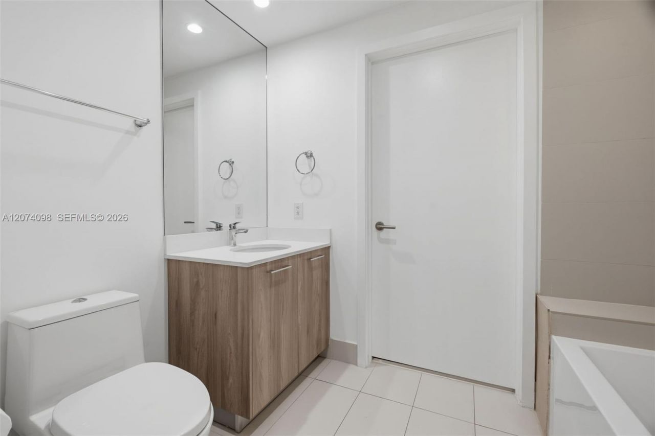 501 NE 31st St, Unit 2310, Miami, FL 33137 Photo