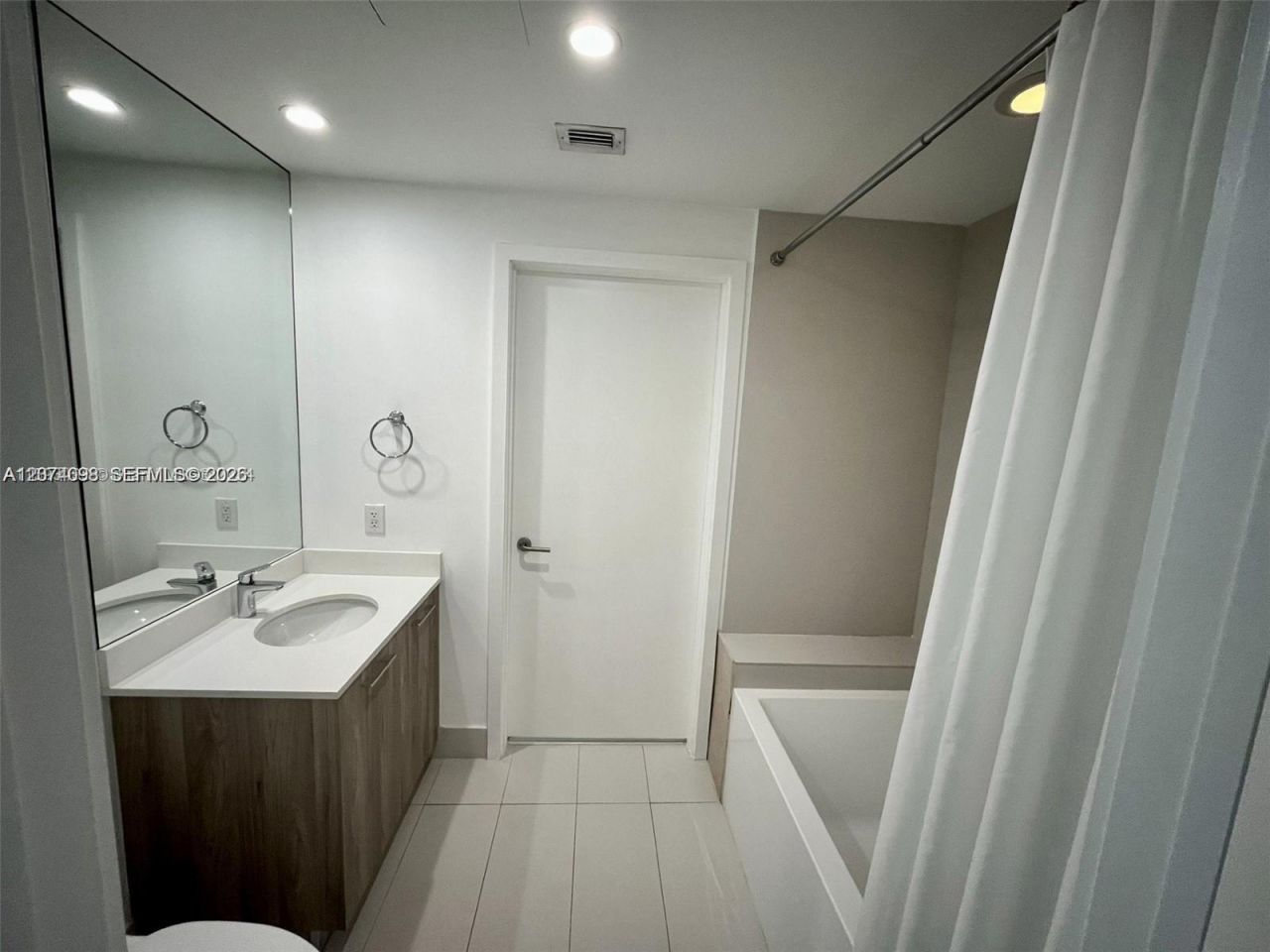 501 NE 31st St , Unit 2310, Miami, FL 33137 Photo