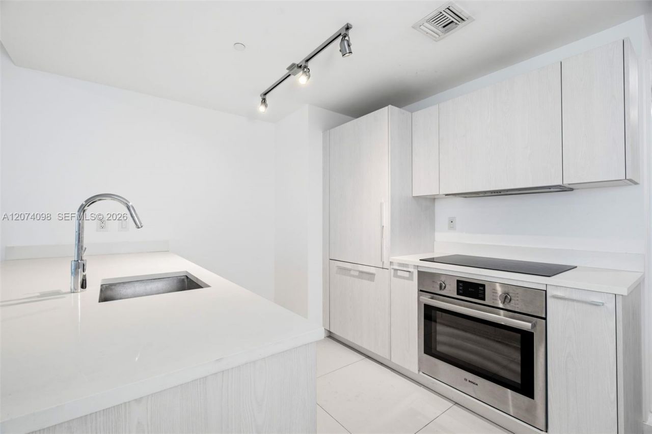 501 NE 31st St, Unit 2310, Miami, FL 33137 Photo