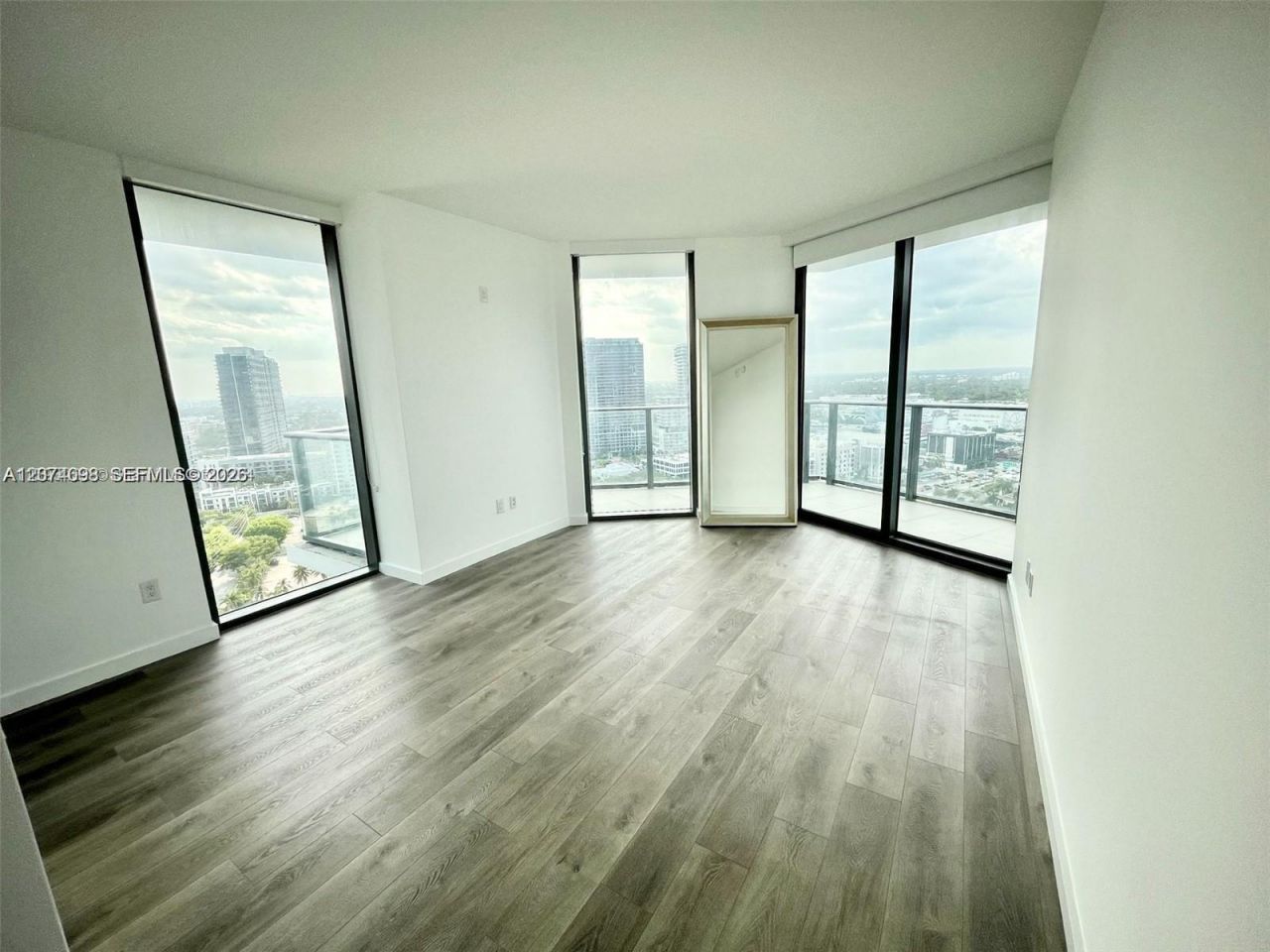 501 NE 31st St , Unit 2310, Miami, FL 33137 Photo