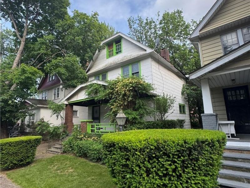 12700 Maple Avenue, Cleveland, OH 44108 Photo 3