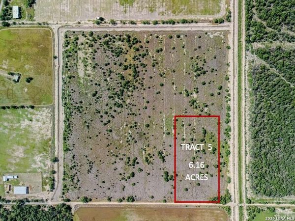 355 Lowe Rd., Quemado, TX 78877