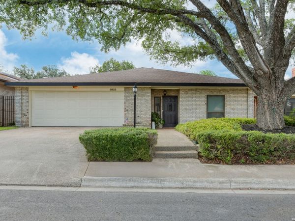 5822 Northgap, Windcrest, TX 78239