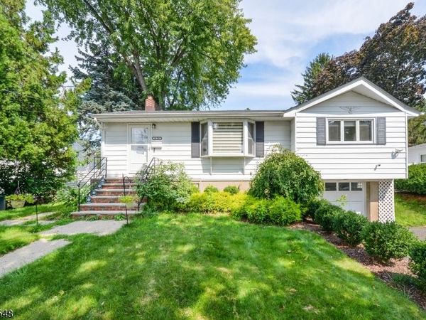 8 Henderson Blvd, Fair Lawn, NJ 07410