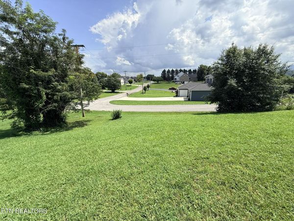 Perkins Tr, Jacksboro, TN 37757