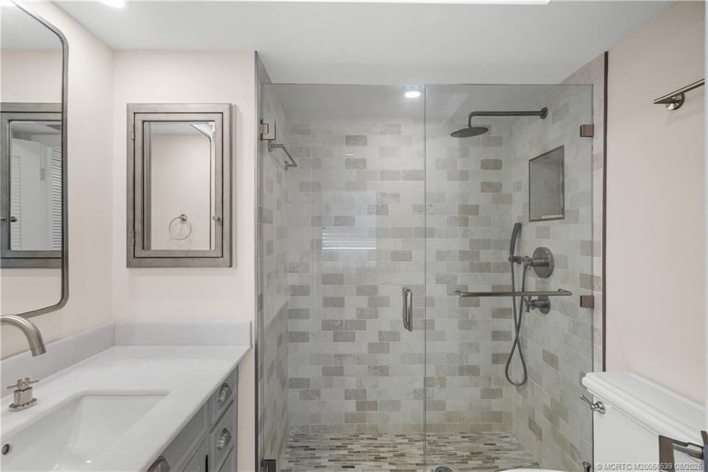 125 Ocean Avenue , Unit 506, Palm Beach Shores, FL 33404 Photo