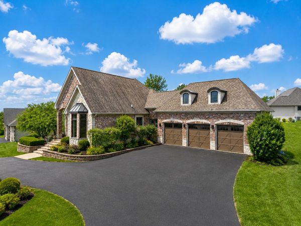 13114 DEER CROSSING , Roscoe, IL 61073